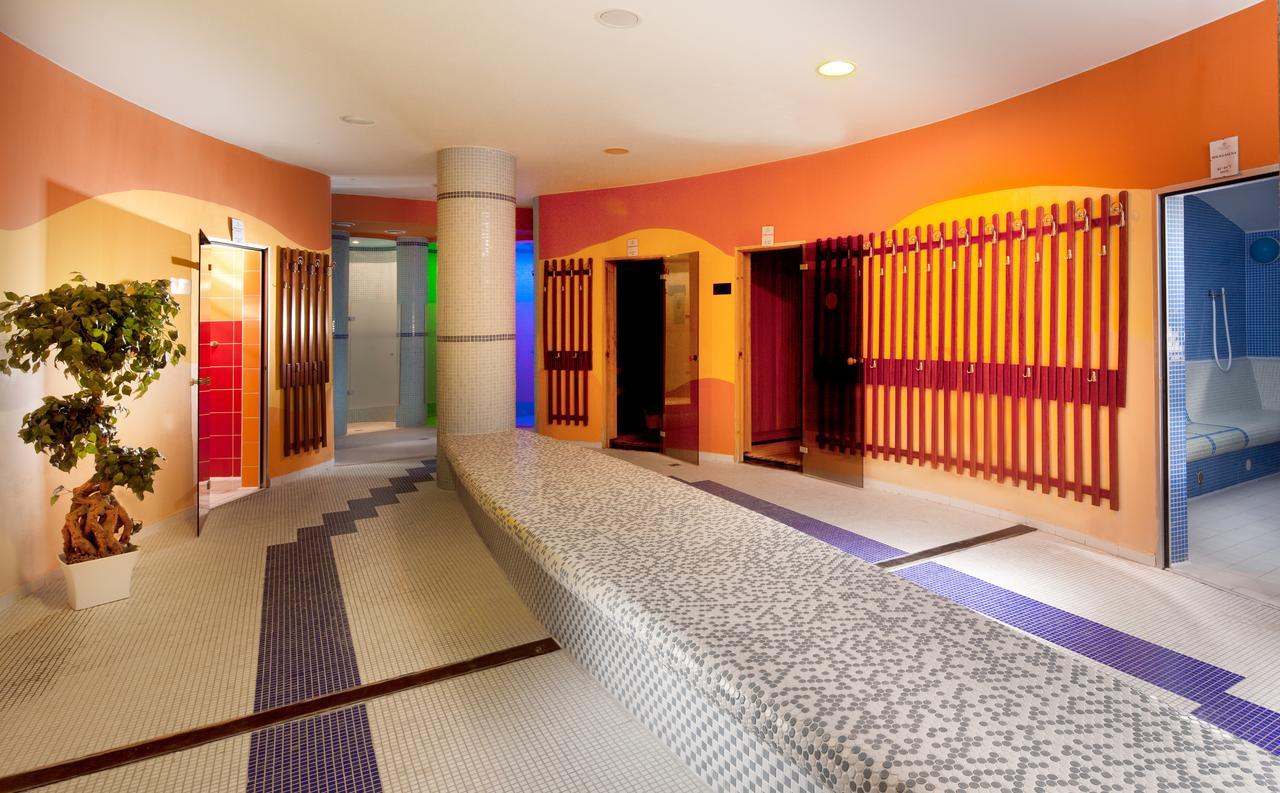 Lipno Wellness - Frymburk Hotel Private Family Room Kültér fotó