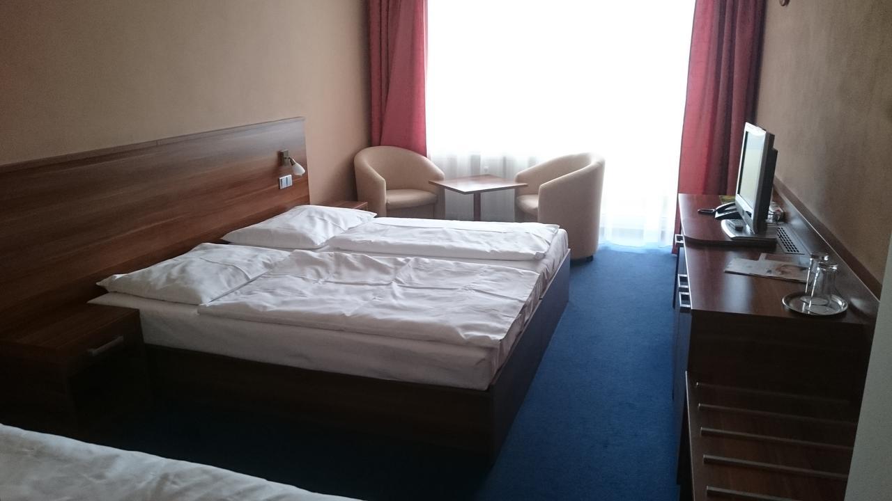 Lipno Wellness - Frymburk Hotel Private Family Room Kültér fotó